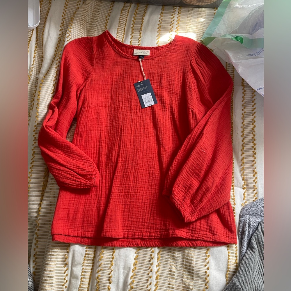 Universal thread long sleeve